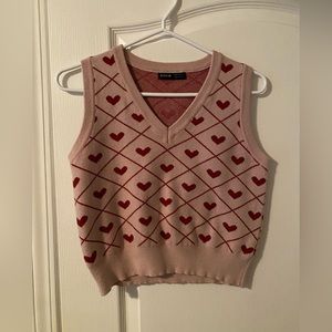 Heart pattern sweater vest